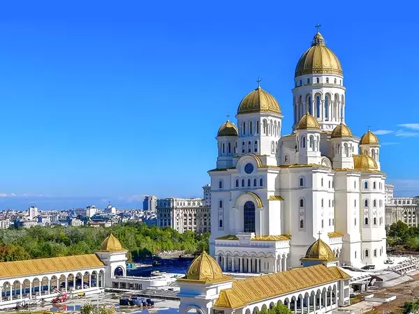 На 26 октомври освещават най-големия православен храм в света